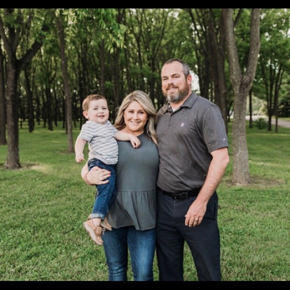 Meet your Posher, Jessica - Picture 1 of 1